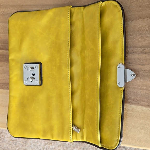 Shirleah clutch, like new - Picture 7 of 9